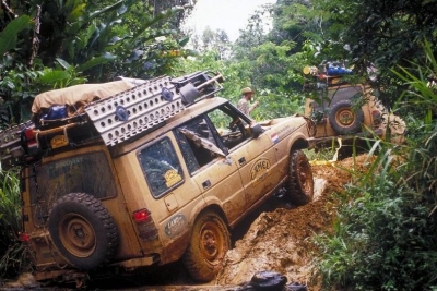 Land Rover Discovery I – legenda Camel Trophy w polskich lasach
